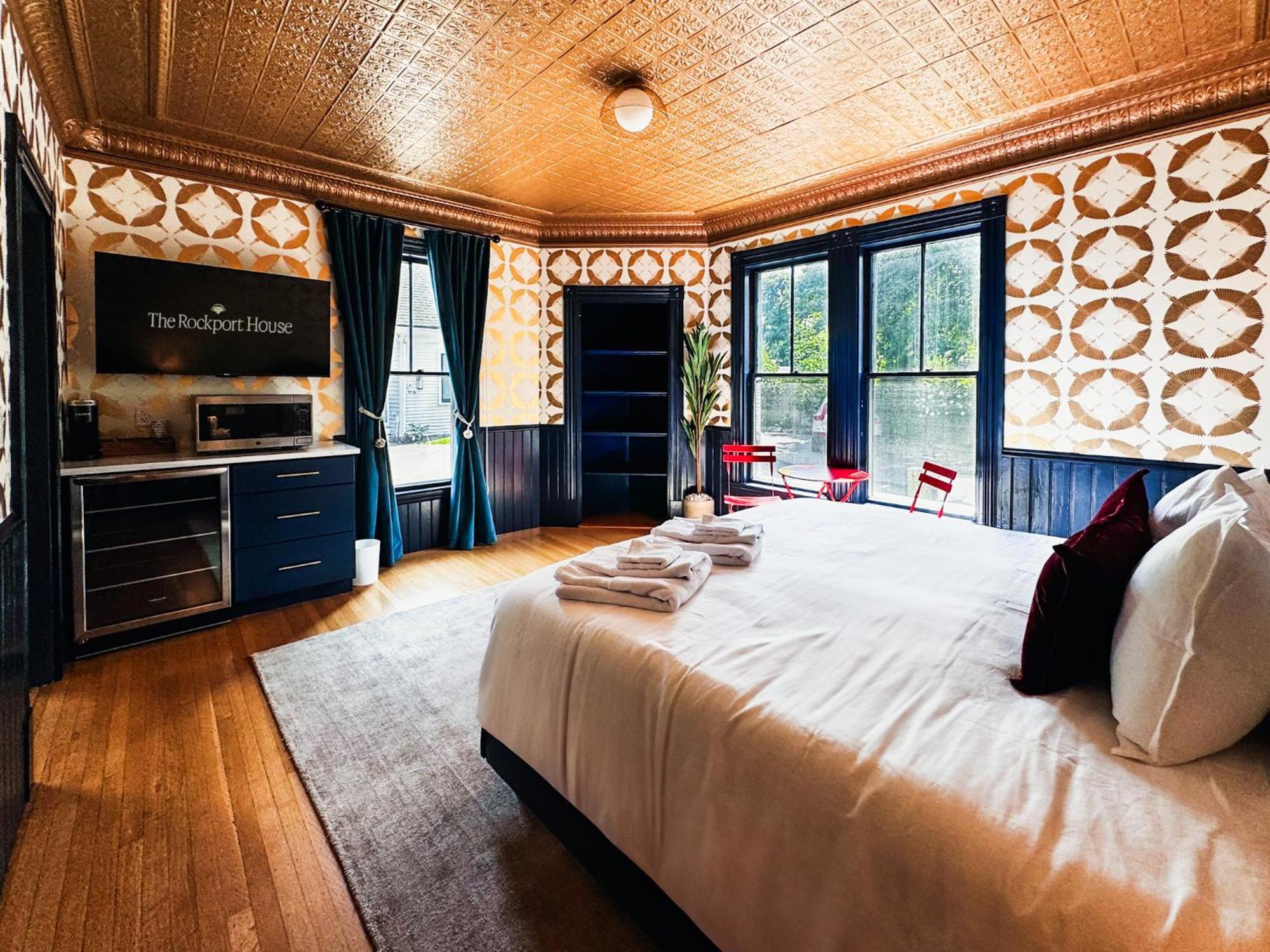 The House Hotel