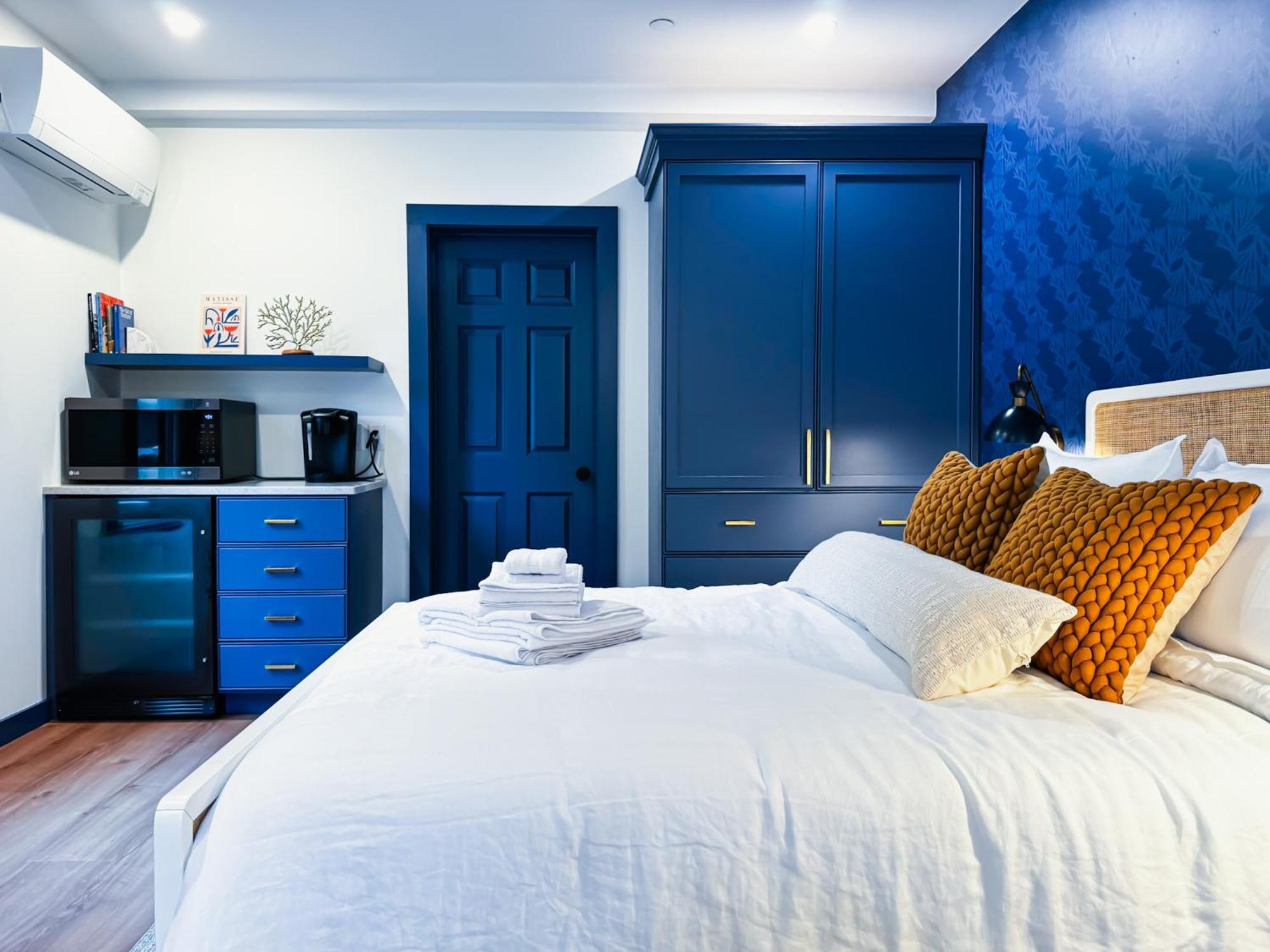 The House Hotel